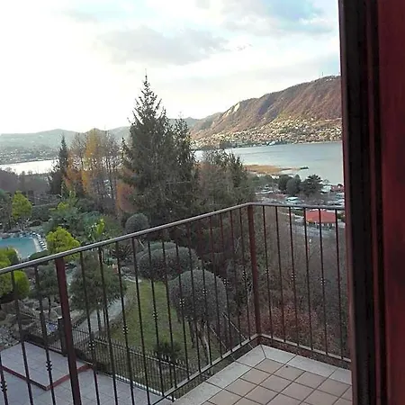 Empire Hotel 3*