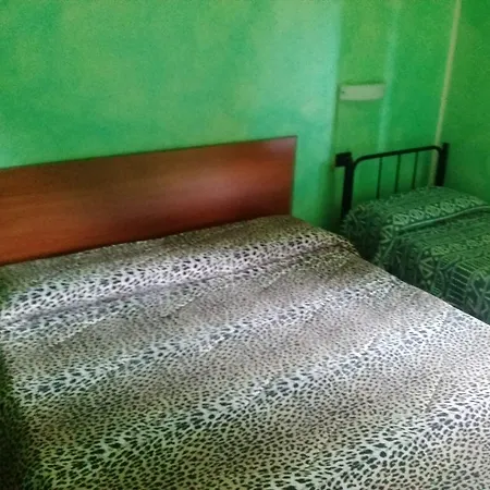 Empire Hotel