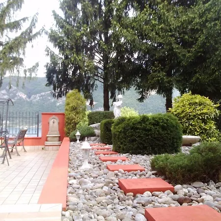 Empire Iseo